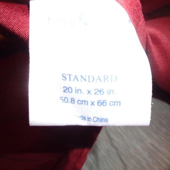 HOME Classics Standard Pillow Shams - Picture 4 of 7